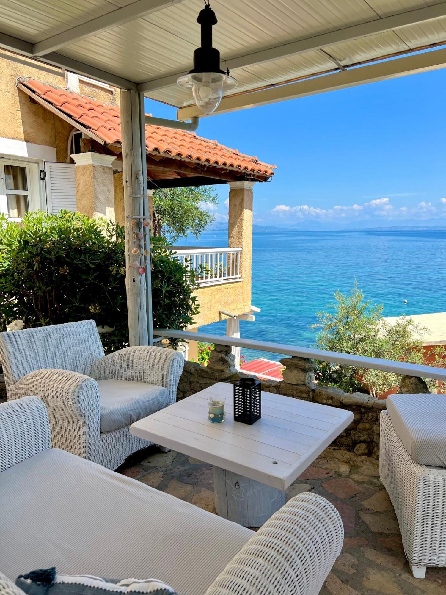 Kohyli Beachfront House Holiday home